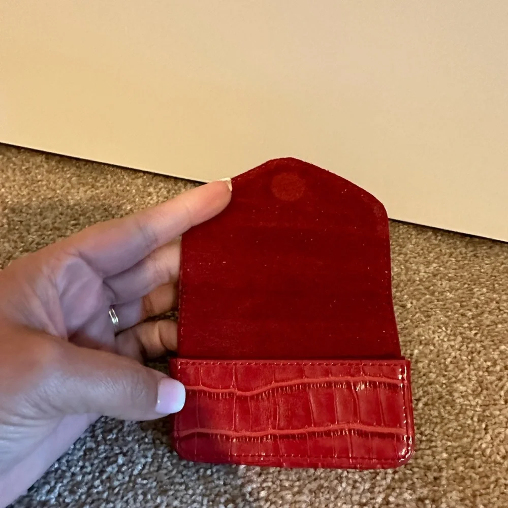 Red Jeweled Heart Closure Card Case (approx 3.75 in wide by 2 in height)